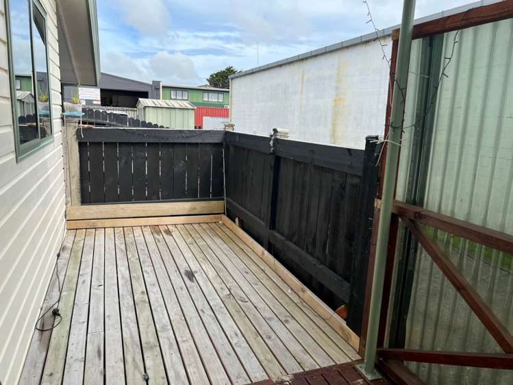 8a Domain Street Waiuku_1