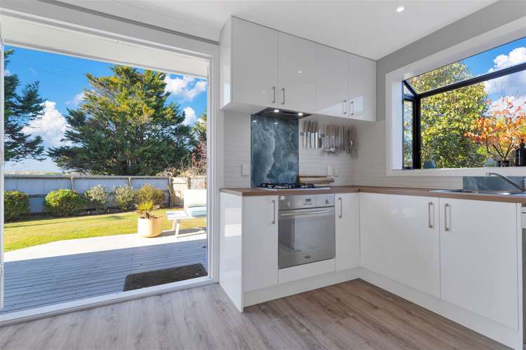 63 Batten Grove The Pines Beach_7