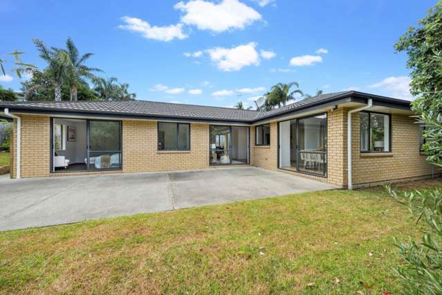 31 Admirals Court Drive Greenhithe_1
