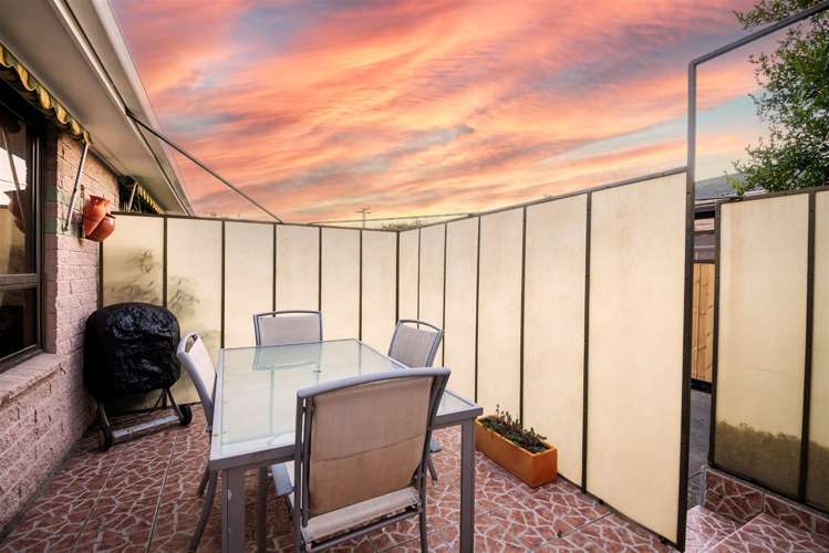 24 Appleby Crescent Burnside_16