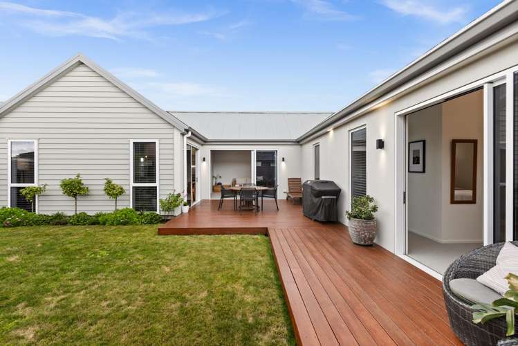 8 Horton Close Frimley_1