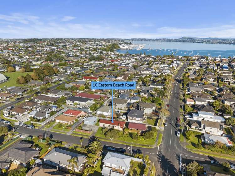 10 Eastern Beach Road Eastern Beach_30