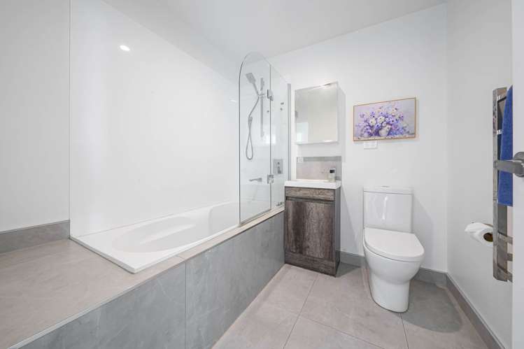 6 Riroriro Close Papakura_13