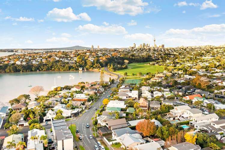 94 West End Road Westmere_15