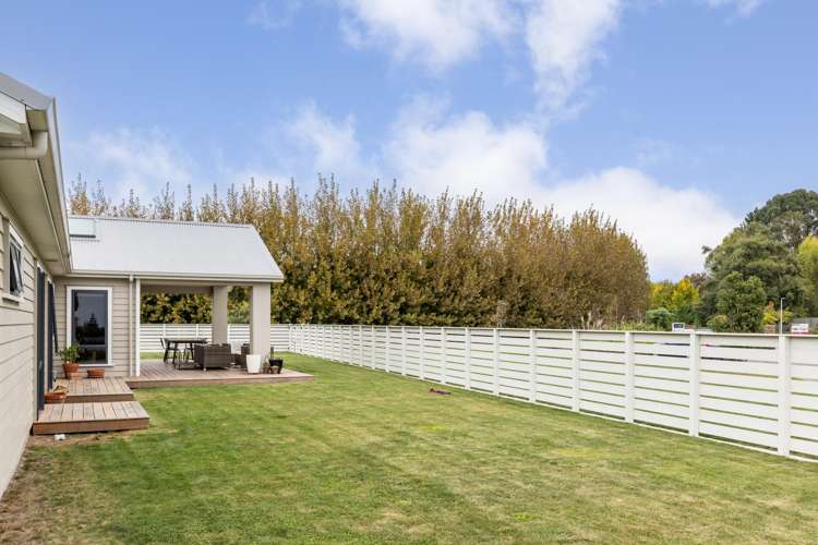 2 Willowbrook Place Clive_18