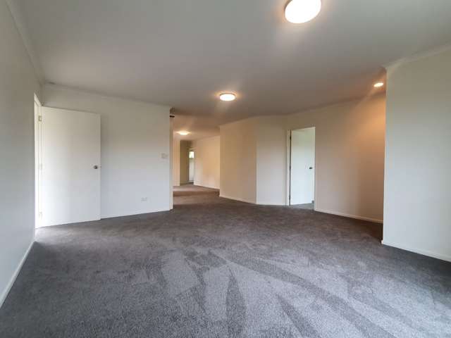 145 Roberta Crescent Orewa_4