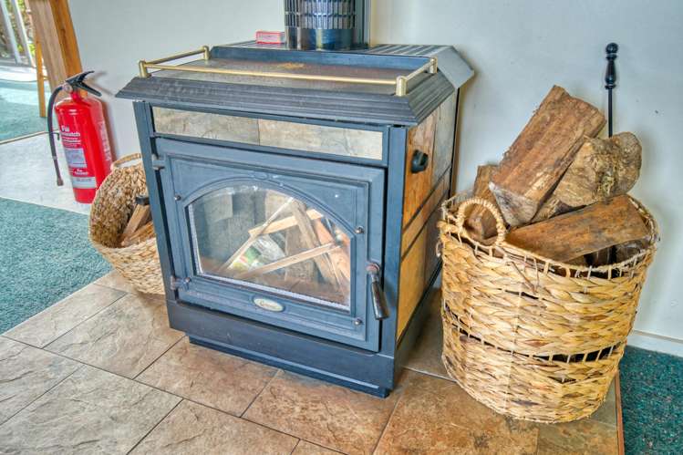 6 Ross Place Te Miko_17