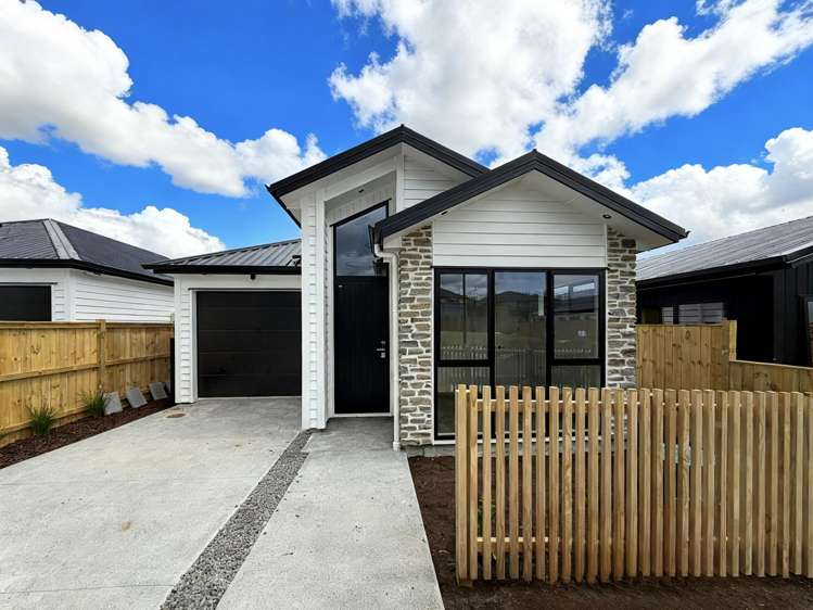 386 Te Taruna Drive Milldale_13