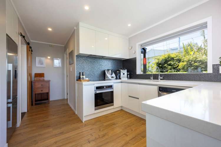 20A Grendon Road Titirangi_6