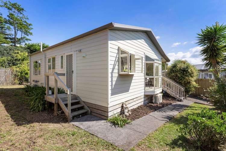 11a Gilpin Place Beach Haven_13