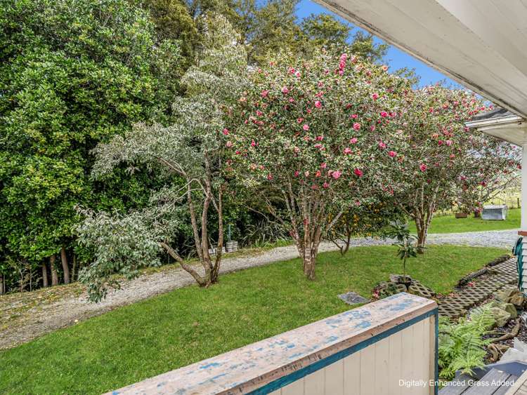 26 Puriri Glade Maungaturoto_25
