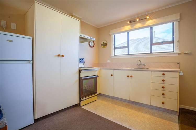 87 Gilberthorpes Road Hei Hei_5