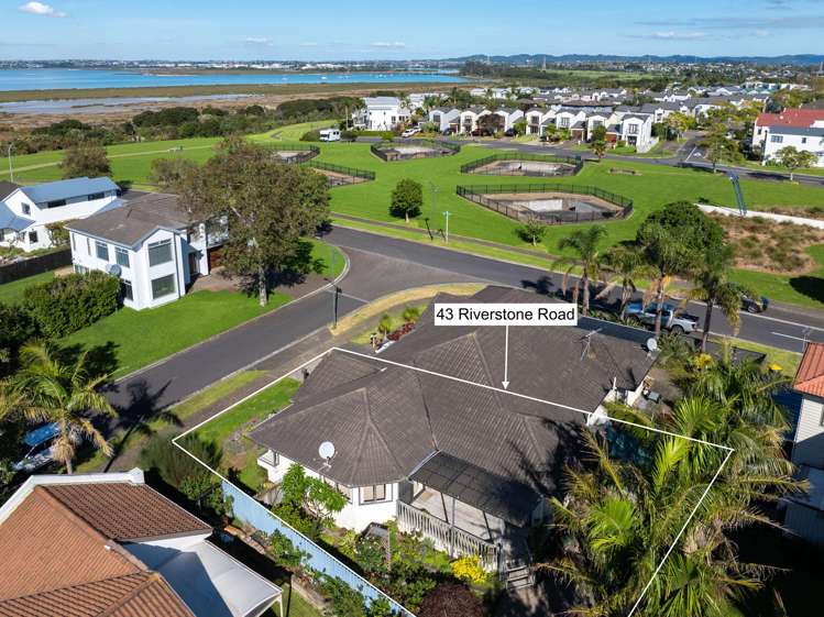 43 Riverstone Road Te Atatu Peninsula_21