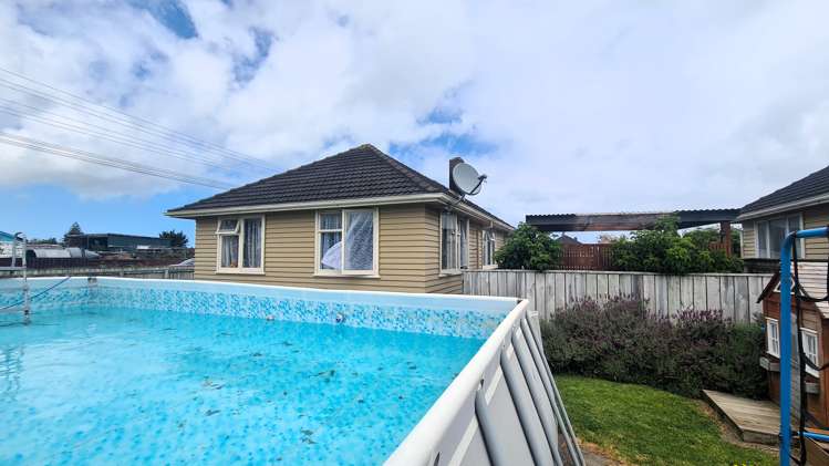 52 Ihaia Road Opunake_17