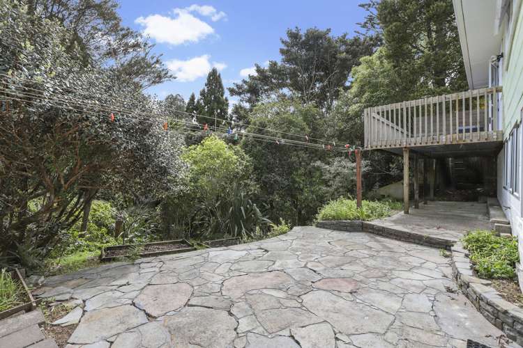 37 Rimutaka Place Titirangi_17