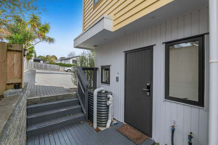 4/22 Spinella Drive Bayview_10