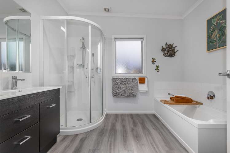 21 Okarito Avenue Levin_16