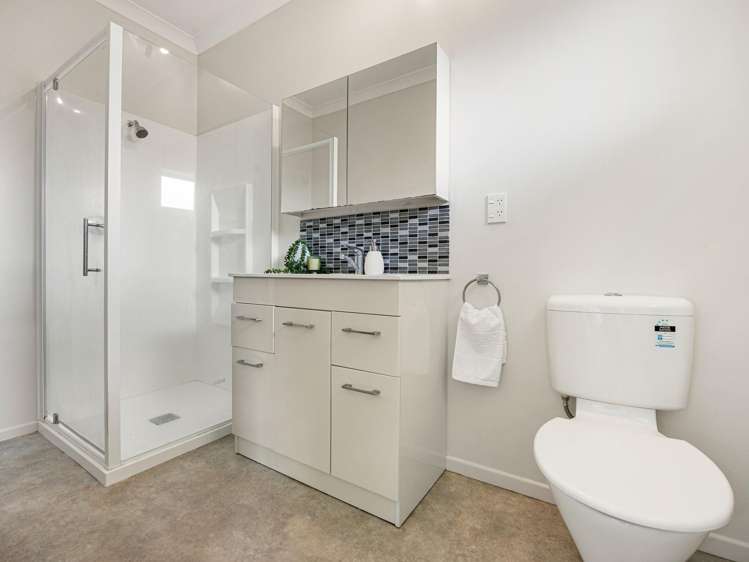 946 River Road Queenwood_9