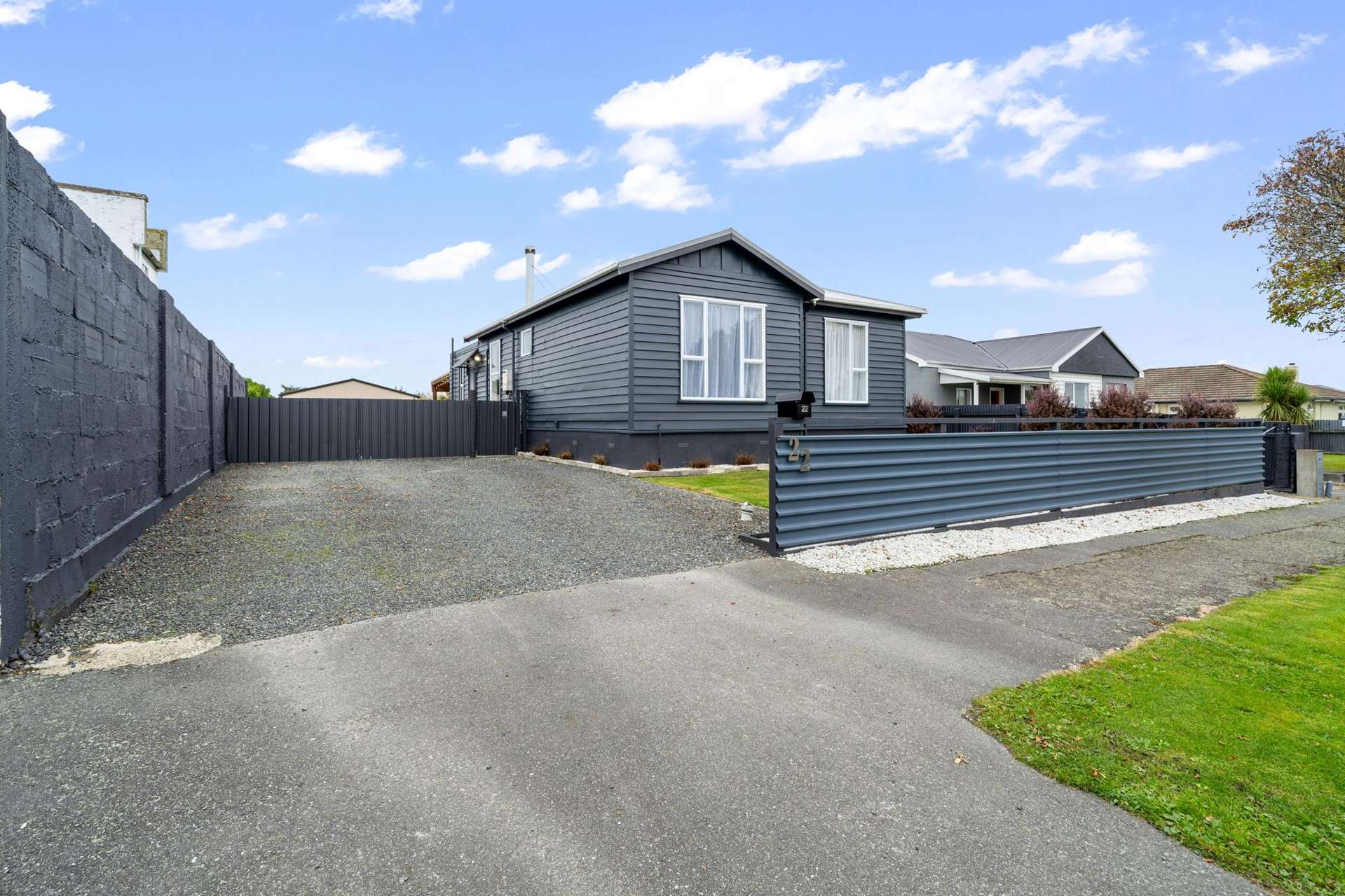 22 Coronation Street Strathern_0