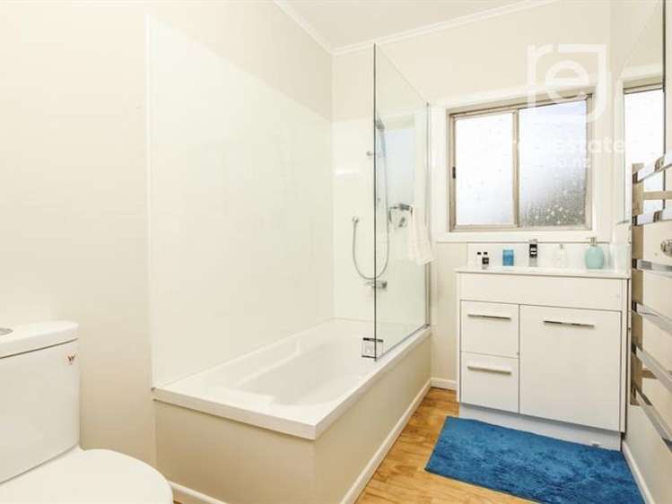 90 Divich Avenue Te Atatu South_8