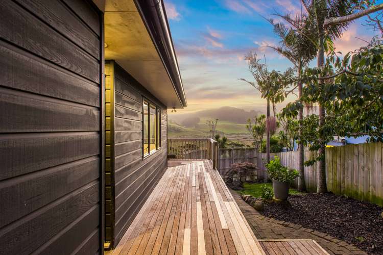 198 Bethells Road Bethells Beach_11