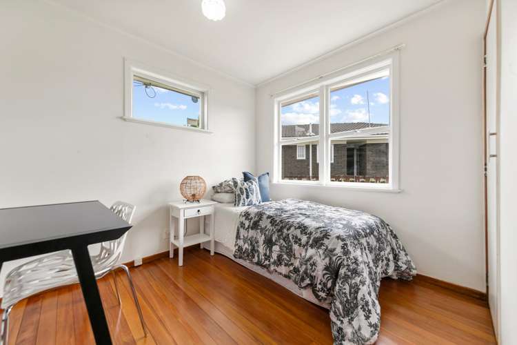 137 Henderson Valley Road Henderson_13