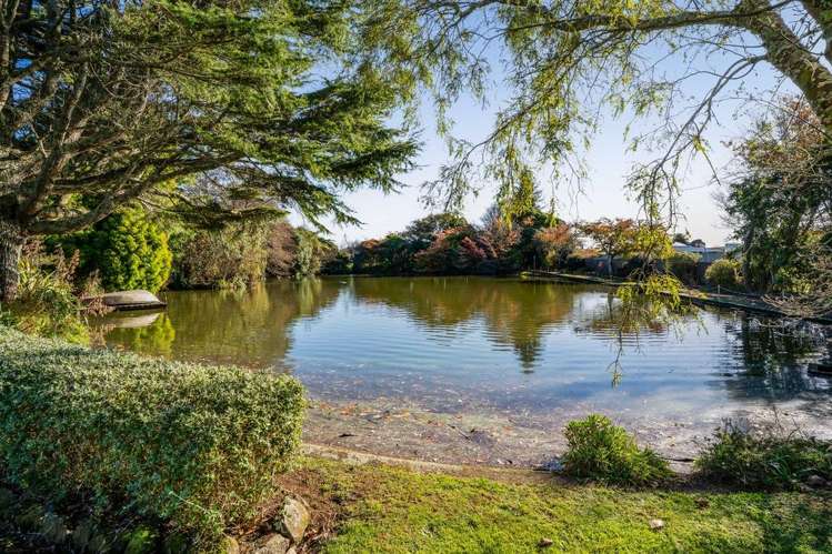 53 Warwick Road Stratford_22