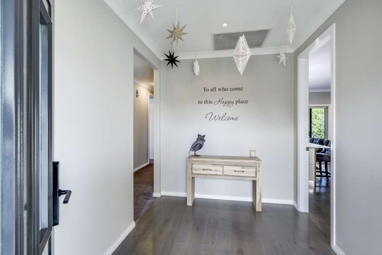 6 Squire Drive Awatoto_2