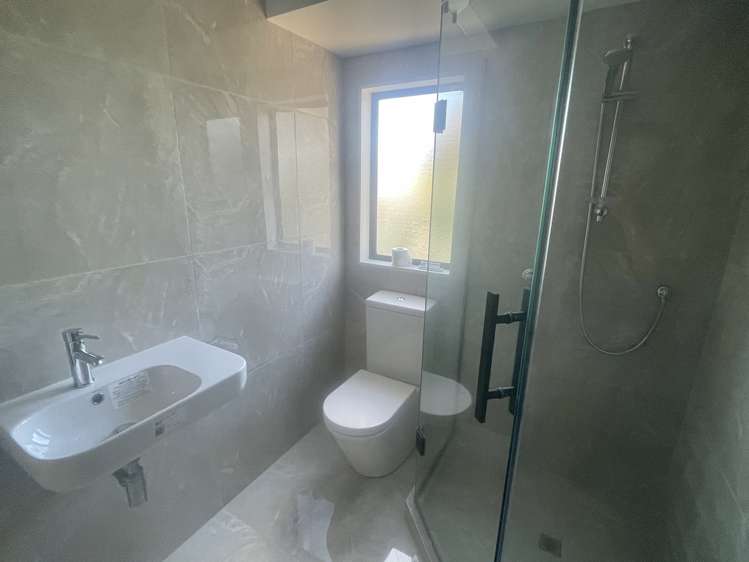 26 Longfellow Parade Glen Eden_10