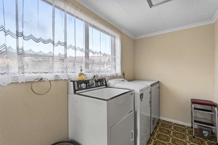 12 Dunn Street Egmont Village_15