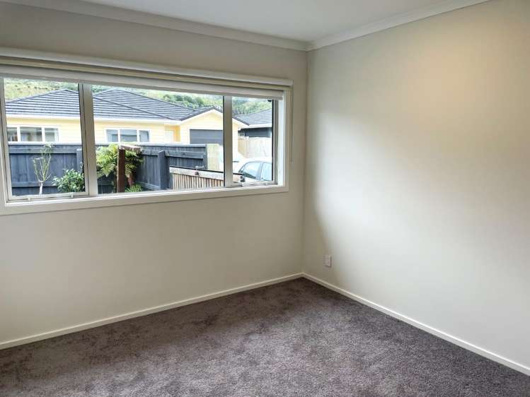 4 Martha Turnell Crescent 1302_8