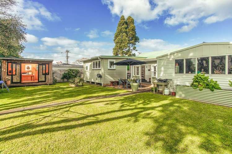 19 Rimu Street New Lynn_17