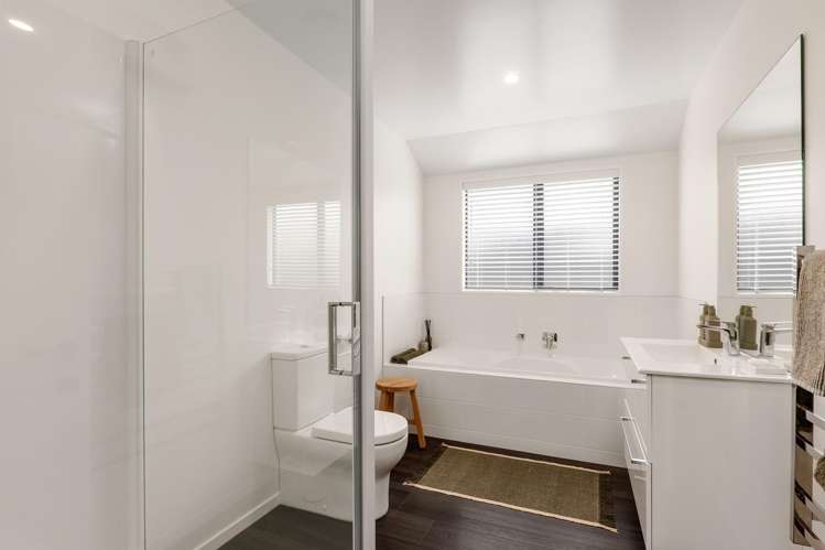 12 Verdeco Boulevard Lincoln_20