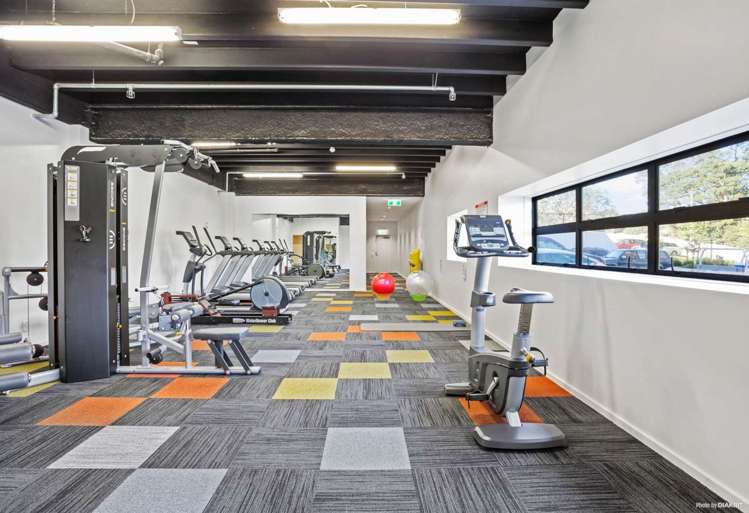 14F 30 Westward Ho Glen Eden_11