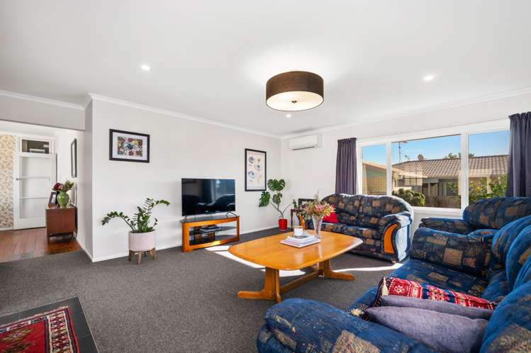 54a Pemberton Crescent Greerton_6