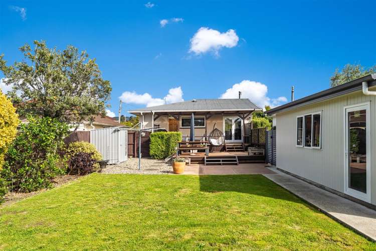 17 Maitland Avenue Stoke_7