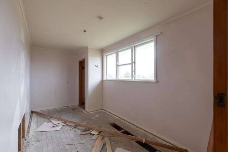 35 & 37 Stephens Crescent Highbury_8