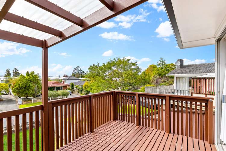 7 Finlow Drive Te Atatu South_12