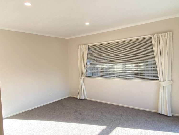 25 Dairyland Drive East Tamaki_5