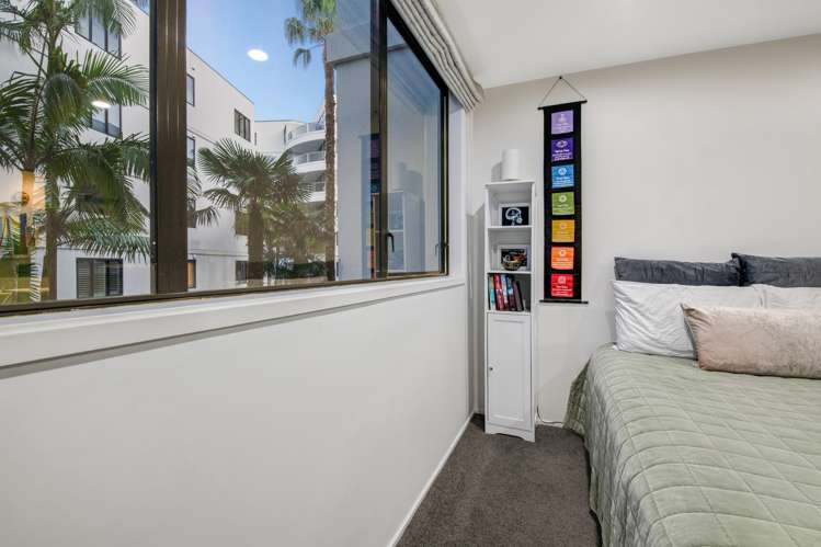 1E/175 Hurstmere Road Takapuna_12