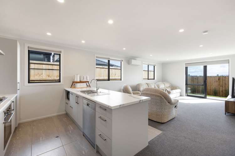 41 Waruhia Crescent Rototuna North_5
