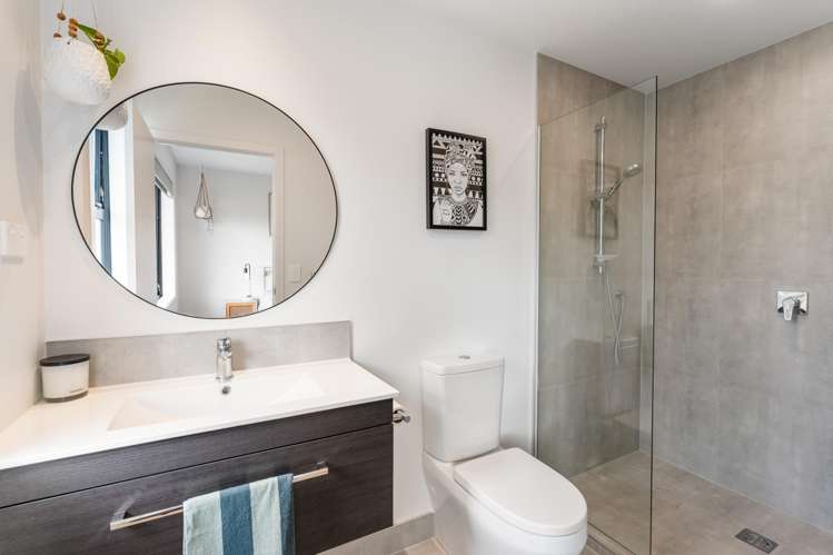 296 Jack Lachlan Drive Beachlands_17