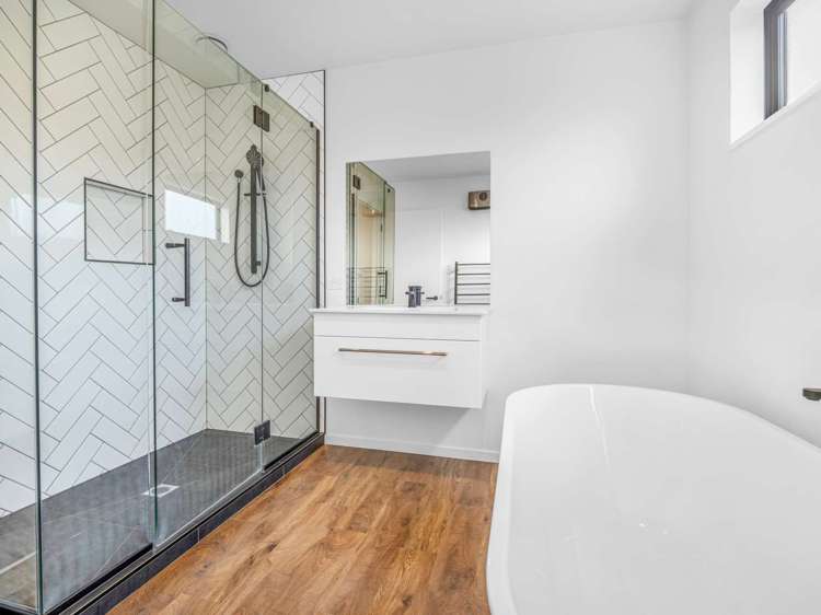 29 Petries Road Woodend_16