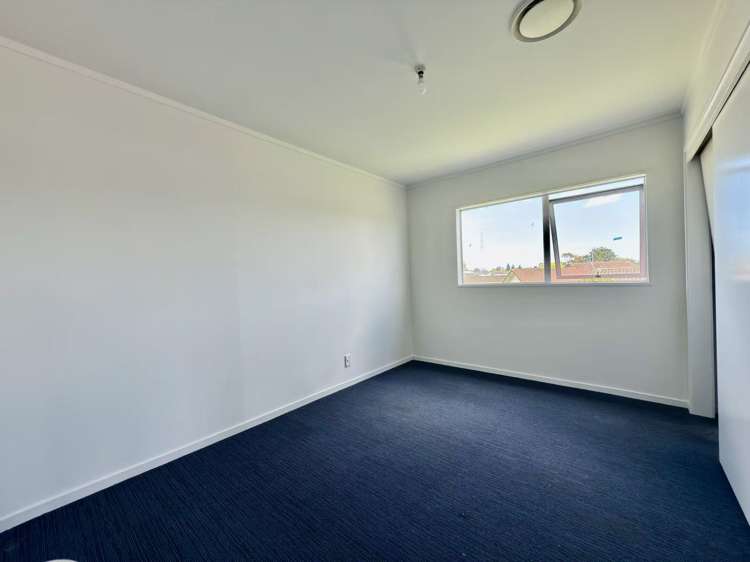 2 Carey Place Otara_9