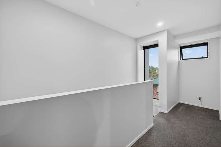 2/406 Armagh Street Linwood_7