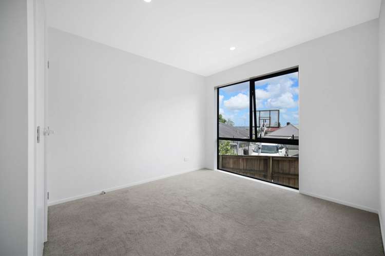 5/233 Great North Road Henderson_5