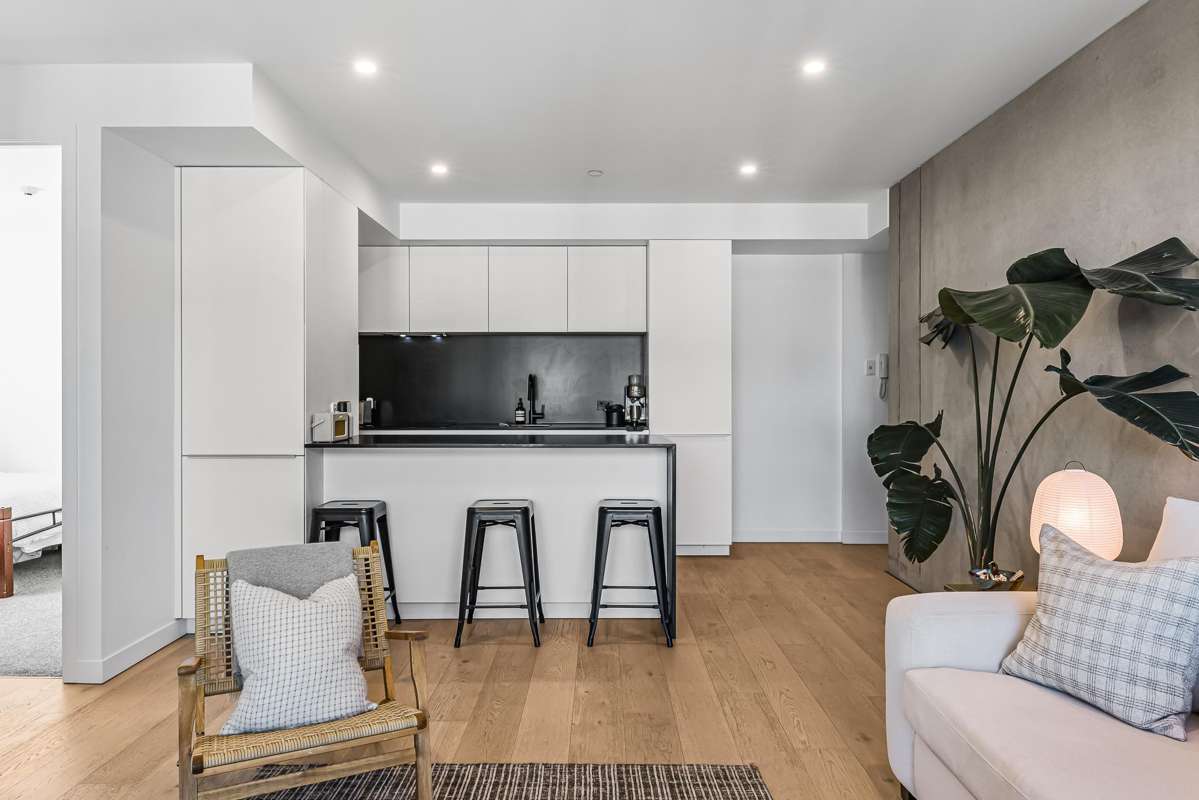 304/2 Miller Street_3