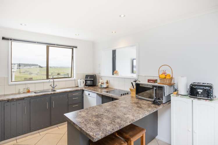 67 Hartley Street Foxton Beach_13
