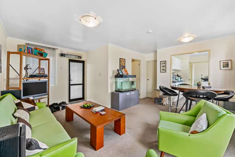 1/13 Paton Avenue Te Atatu South_6