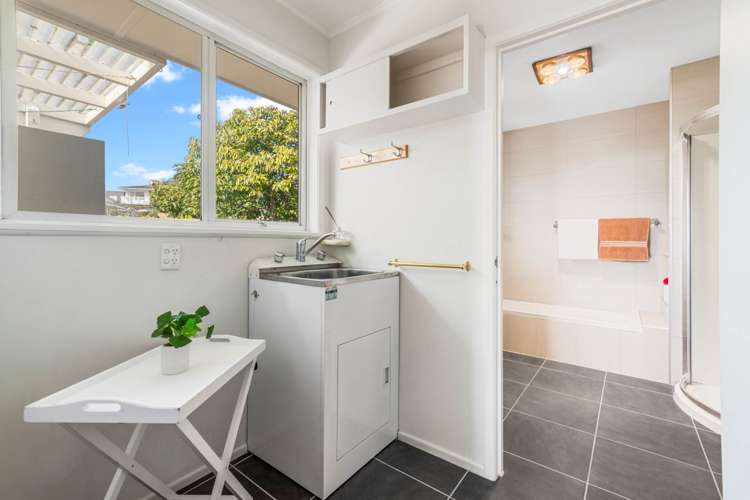 8 Uppingham Crescent Hillcrest_16